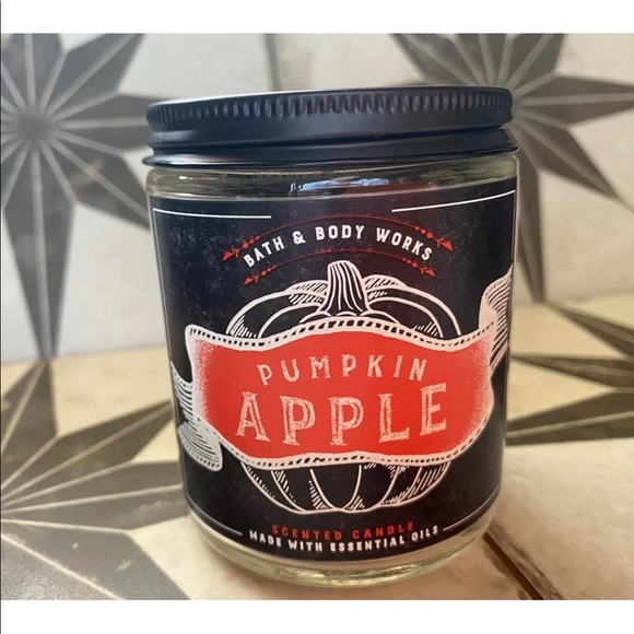 BATH & BODY WORKS LOT 0F 2~SINGLE WICK CANDLES APPLE WEATHER, PUMPKIN APPLE NEW - Picture 3 of 6